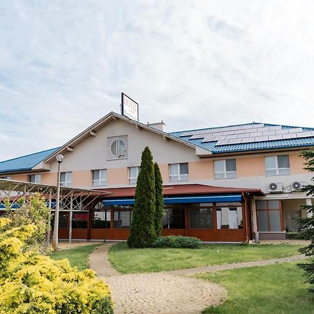 Panorama Hotel Bekescsaba Dış mekan fotoğraf
