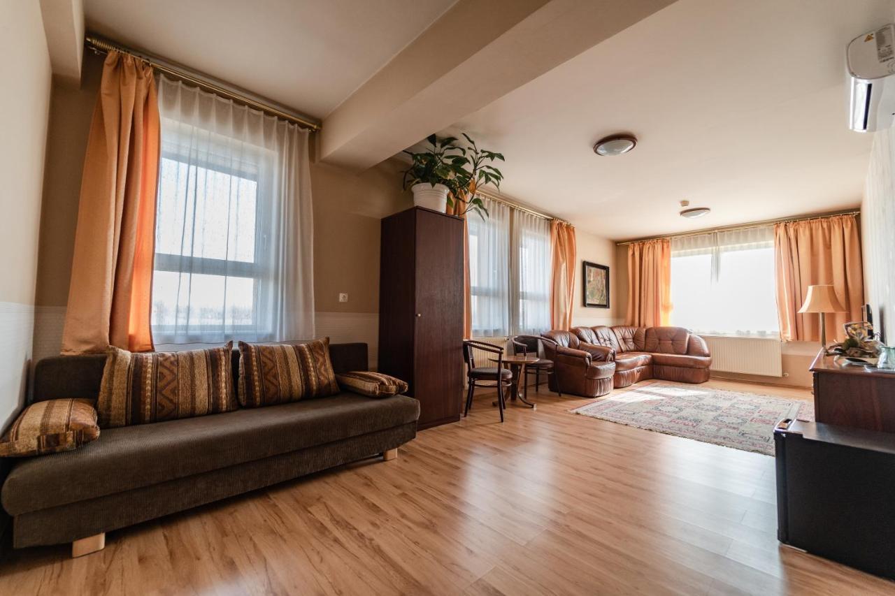 Panorama Hotel Bekescsaba Dış mekan fotoğraf